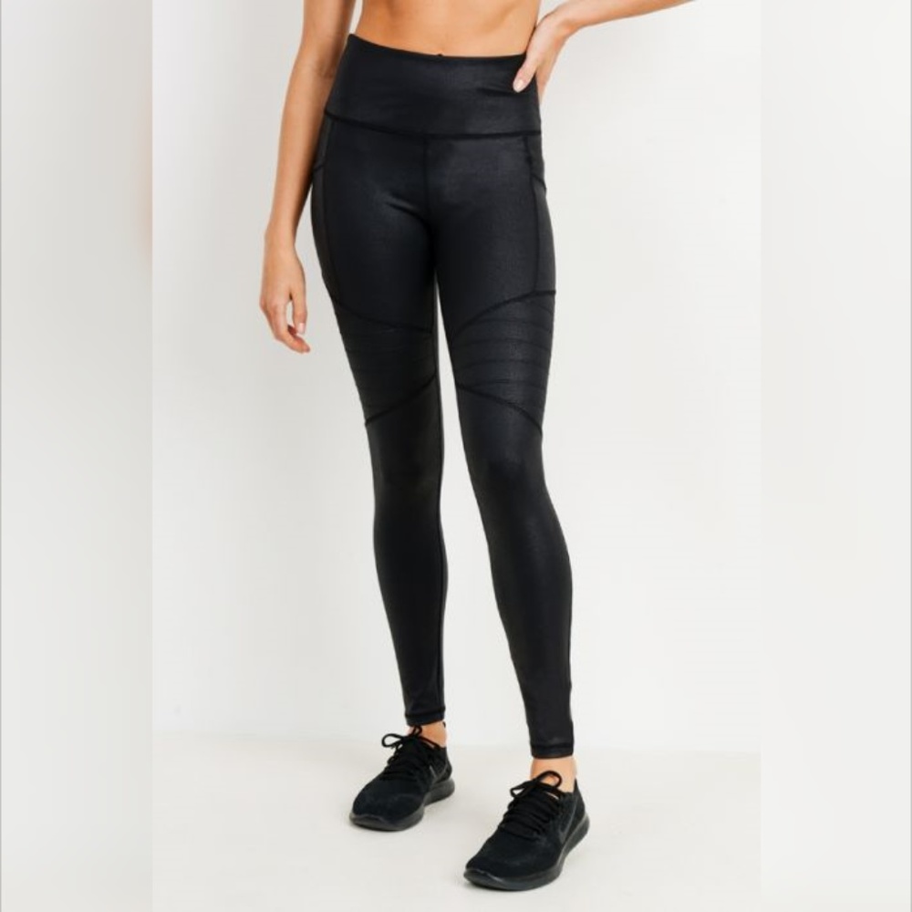 Mono B RED - Highwaist Foil Moto Pocket Leggings - Picture 1 of 6